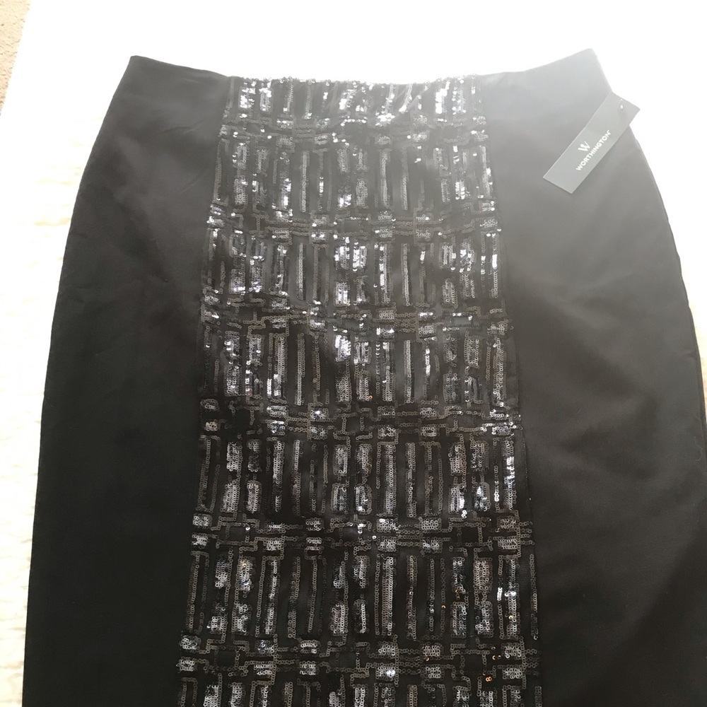 Black penci skirt size 16 Worthington